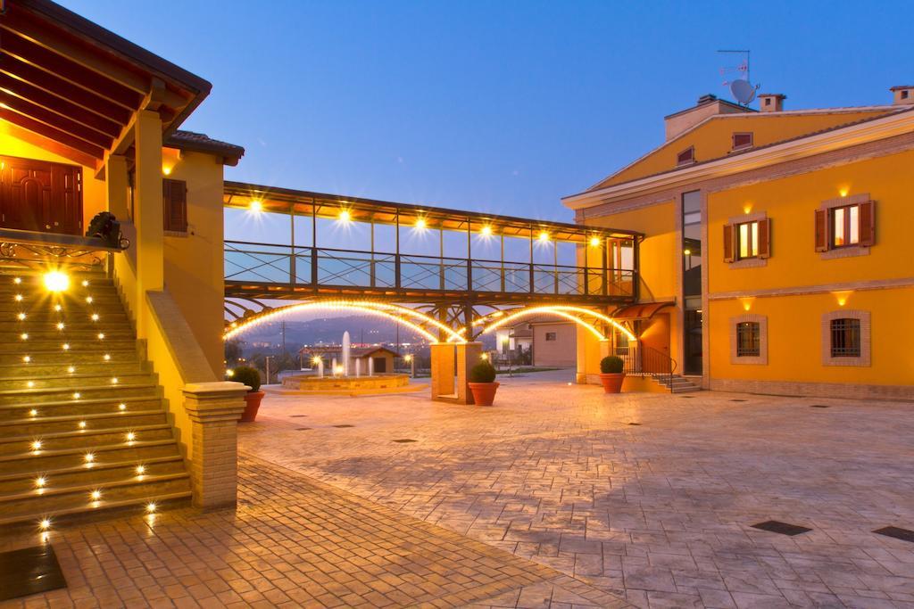 Country House Il Ponte Alba Adriatica Luaran gambar